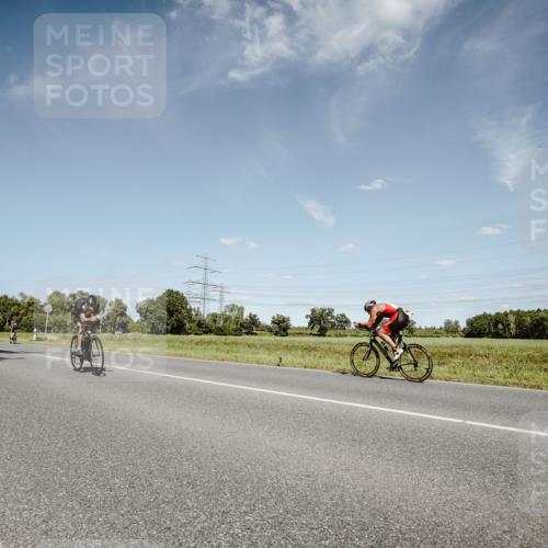 07.09.2025 - 19. Norderstedt Triathlon Michael Burmester http://msf.ph/oto/8851292 07.09.2025 14:24:07 Radfahren 410, 965, 970, 996, 1431, 1505 meine-sportfotos.de