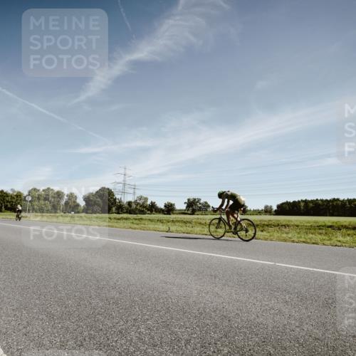 07.09.2025 - 19. Norderstedt Triathlon Michael Burmester http://msf.ph/oto/8851311 07.09.2025 11:20:12 Radfahren  meine-sportfotos.de