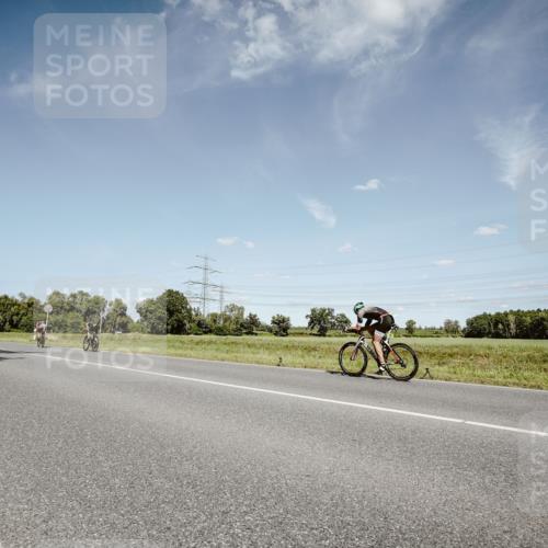 07.09.2025 - 19. Norderstedt Triathlon Michael Burmester http://msf.ph/oto/8851324 07.09.2025 14:24:13 Radfahren 394, 1018 meine-sportfotos.de