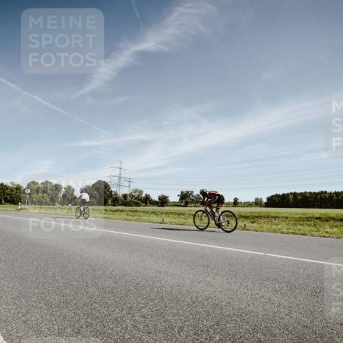 07.09.2025 - 19. Norderstedt Triathlon Michael Burmester http://msf.ph/oto/8851353 07.09.2025 11:20:54 Radfahren 1189 meine-sportfotos.de