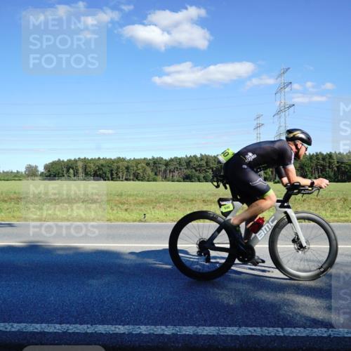 07.09.2025 - 19. Norderstedt Triathlon Michael Burmester http://msf.ph/oto/8851386 07.09.2025 15:41:58 Radfahren 365, 465, 499, 540, 871, 889, 1547 meine-sportfotos.de