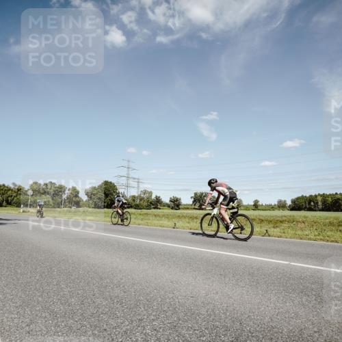 07.09.2025 - 19. Norderstedt Triathlon Michael Burmester http://msf.ph/oto/8851394 07.09.2025 14:24:59 Radfahren 1037, 1466 meine-sportfotos.de
