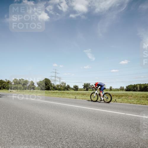 07.09.2025 - 19. Norderstedt Triathlon Michael Burmester http://msf.ph/oto/8851429 07.09.2025 14:25:17 Radfahren 888 meine-sportfotos.de