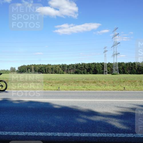 07.09.2025 - 19. Norderstedt Triathlon Michael Burmester http://msf.ph/oto/8851460 07.09.2025 15:42:57 Radfahren 549, 1411, 1427 meine-sportfotos.de