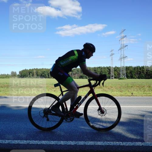 07.09.2025 - 19. Norderstedt Triathlon Michael Burmester http://msf.ph/oto/8851475 07.09.2025 15:43:07 Radfahren 496, 1524, 1528 meine-sportfotos.de