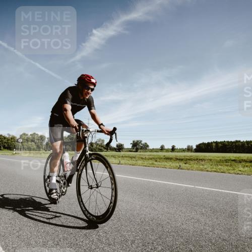 07.09.2025 - 19. Norderstedt Triathlon Michael Burmester http://msf.ph/oto/8851485 07.09.2025 11:22:44 Radfahren 1157, 1184 meine-sportfotos.de