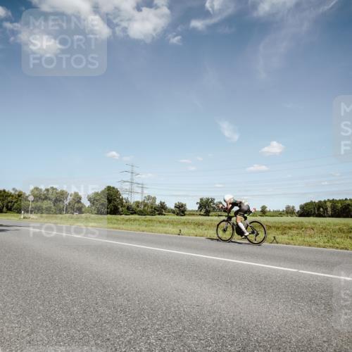 07.09.2025 - 19. Norderstedt Triathlon Michael Burmester http://msf.ph/oto/8851509 07.09.2025 14:26:35 Radfahren  meine-sportfotos.de