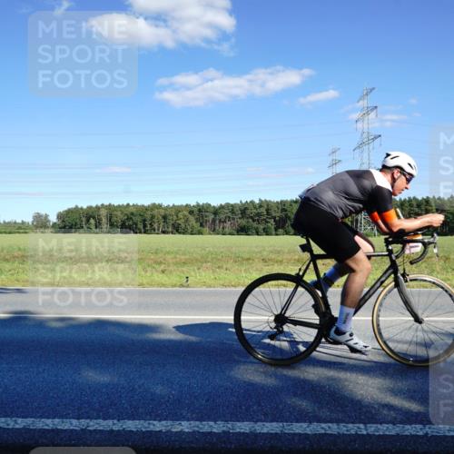 07.09.2025 - 19. Norderstedt Triathlon Michael Burmester http://msf.ph/oto/8851522 07.09.2025 15:43:28 Radfahren 505, 519, 521, 547, 903, 949, 1410, 1437, 1486 meine-sportfotos.de