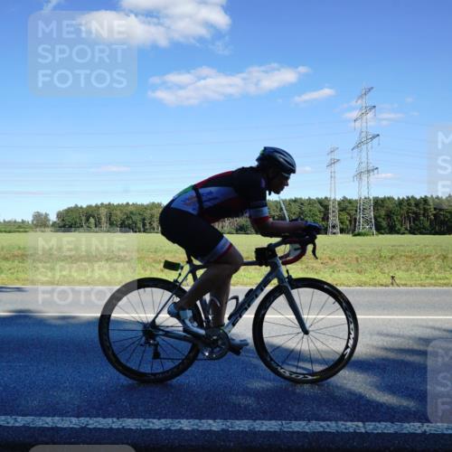 07.09.2025 - 19. Norderstedt Triathlon Michael Burmester http://msf.ph/oto/8851541 07.09.2025 15:43:39 Radfahren 445, 546, 1433 meine-sportfotos.de