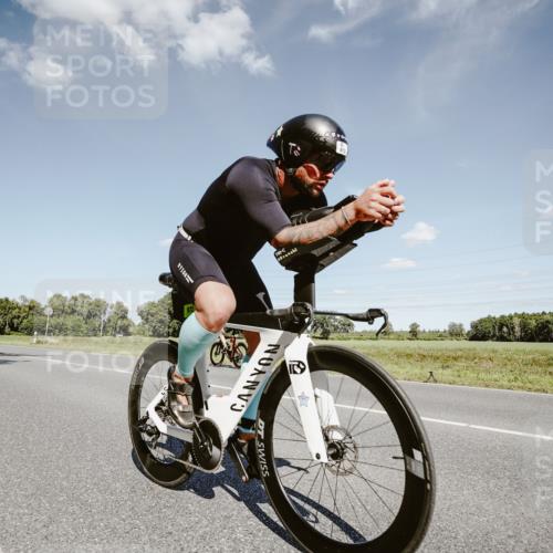 07.09.2025 - 19. Norderstedt Triathlon Michael Burmester http://msf.ph/oto/8851544 07.09.2025 14:26:54 Radfahren 972 meine-sportfotos.de