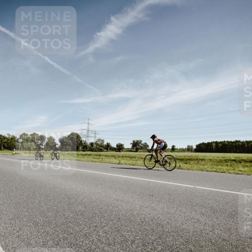 07.09.2025 - 19. Norderstedt Triathlon Michael Burmester http://msf.ph/oto/8851557 07.09.2025 11:24:04 Radfahren 1158 meine-sportfotos.de