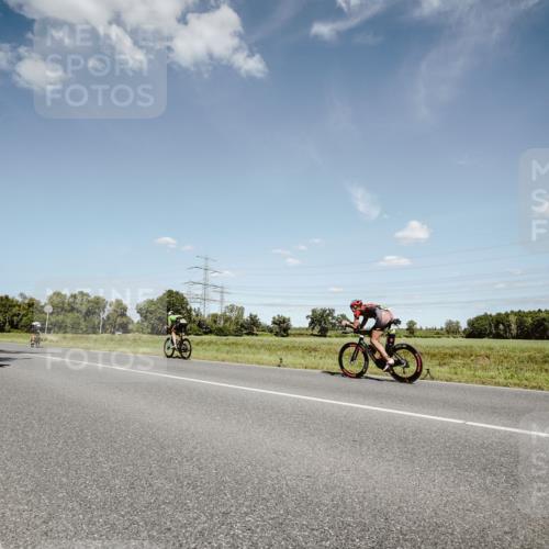 07.09.2025 - 19. Norderstedt Triathlon Michael Burmester http://msf.ph/oto/8851568 07.09.2025 14:27:02 Radfahren 969 meine-sportfotos.de