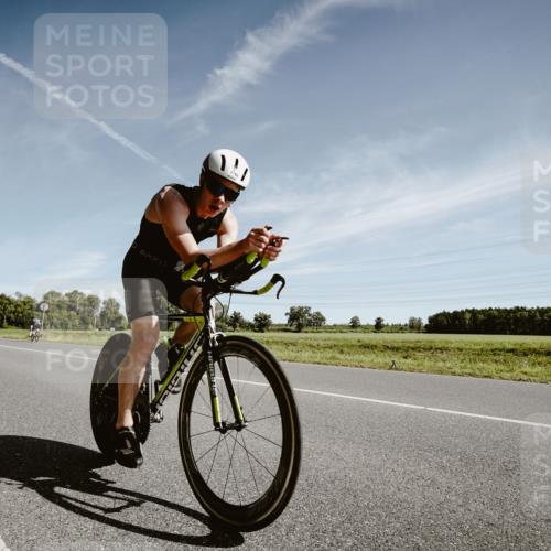 07.09.2025 - 19. Norderstedt Triathlon Michael Burmester http://msf.ph/oto/8851573 07.09.2025 11:24:12 Radfahren 1166, 1183 meine-sportfotos.de
