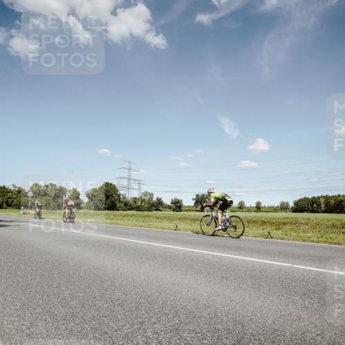 07.09.2025 - 19. Norderstedt Triathlon Michael Burmester http://msf.ph/oto/8851575 07.09.2025 14:27:04 Radfahren 969 meine-sportfotos.de