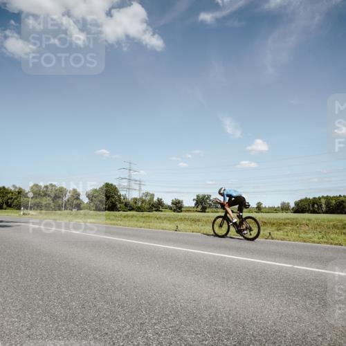 07.09.2025 - 19. Norderstedt Triathlon Michael Burmester http://msf.ph/oto/8851582 07.09.2025 14:27:11 Radfahren 1416 meine-sportfotos.de