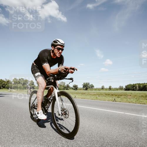 07.09.2025 - 19. Norderstedt Triathlon Michael Burmester http://msf.ph/oto/8851606 07.09.2025 14:27:25 Radfahren 993, 1026 meine-sportfotos.de