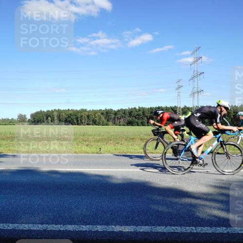 07.09.2025 - 19. Norderstedt Triathlon Michael Burmester http://msf.ph/oto/8851607 07.09.2025 15:44:20 Radfahren 383, 542, 866, 884, 936, 1495 meine-sportfotos.de