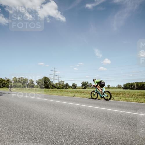 07.09.2025 - 19. Norderstedt Triathlon Michael Burmester http://msf.ph/oto/8851610 07.09.2025 14:27:26 Radfahren 422, 993, 1026 meine-sportfotos.de