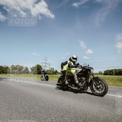 07.09.2025 - 19. Norderstedt Triathlon Michael Burmester http://msf.ph/oto/8851616 07.09.2025 14:27:31 Radfahren 422, 905 meine-sportfotos.de