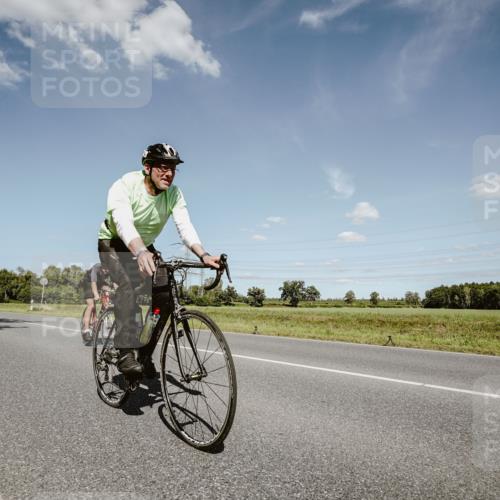 07.09.2025 - 19. Norderstedt Triathlon Michael Burmester http://msf.ph/oto/8851620 07.09.2025 14:27:35 Radfahren 379, 428, 460, 905 meine-sportfotos.de