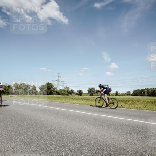 07.09.2025 - 19. Norderstedt Triathlon Michael Burmester http://msf.ph/oto/8851627 07.09.2025 14:27:36 Radfahren 379, 428, 460, 905 meine-sportfotos.de