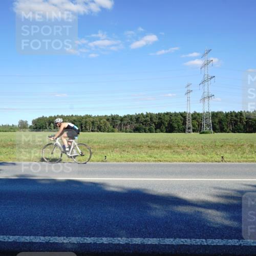07.09.2025 - 19. Norderstedt Triathlon Michael Burmester http://msf.ph/oto/8851633 07.09.2025 15:44:36 Radfahren 401, 1475, 1482 meine-sportfotos.de