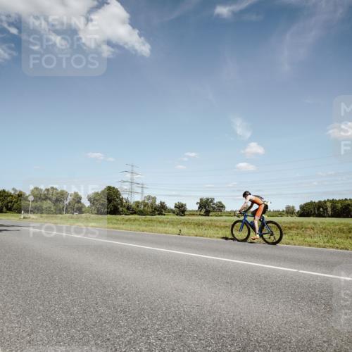 07.09.2025 - 19. Norderstedt Triathlon Michael Burmester http://msf.ph/oto/8851644 07.09.2025 14:27:44 Radfahren 1404, 1507 meine-sportfotos.de