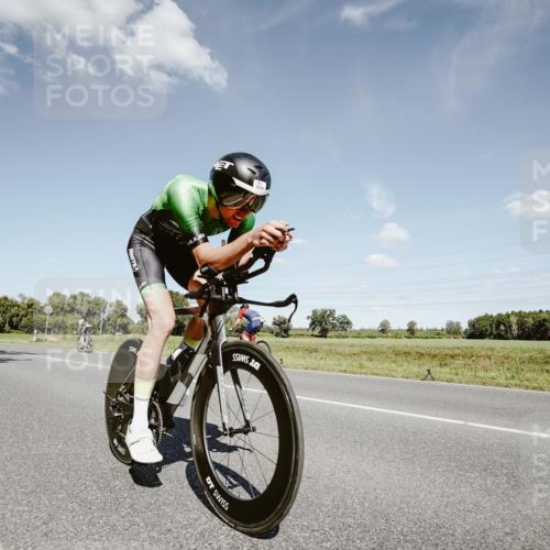 07.09.2025 - 19. Norderstedt Triathlon Michael Burmester http://msf.ph/oto/8851662 07.09.2025 14:27:53 Radfahren 398, 1014 meine-sportfotos.de