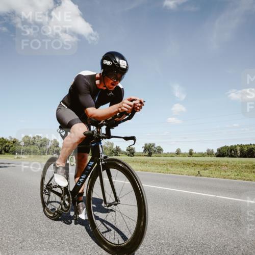 07.09.2025 - 19. Norderstedt Triathlon Michael Burmester http://msf.ph/oto/8851697 07.09.2025 14:28:11 Radfahren 1006, 1015, 1036, 1040 meine-sportfotos.de