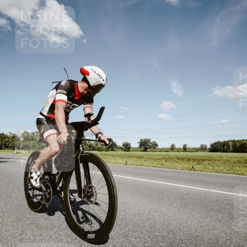 07.09.2025 - 19. Norderstedt Triathlon Michael Burmester http://msf.ph/oto/8851729 07.09.2025 14:28:36 Radfahren 420, 982 meine-sportfotos.de