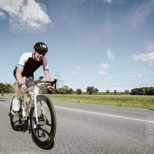 07.09.2025 - 19. Norderstedt Triathlon Michael Burmester http://msf.ph/oto/8851733 07.09.2025 14:28:39 Radfahren 420, 449, 982, 1462 meine-sportfotos.de