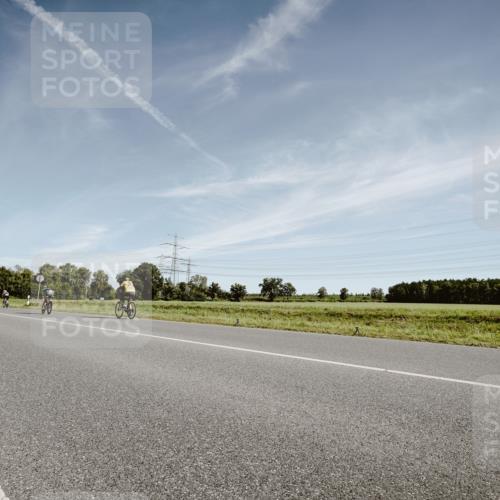 07.09.2025 - 19. Norderstedt Triathlon Michael Burmester http://msf.ph/oto/8851734 07.09.2025 11:26:22 Radfahren  meine-sportfotos.de