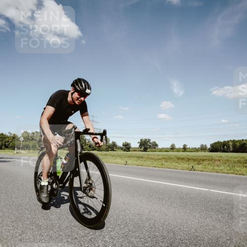 07.09.2025 - 19. Norderstedt Triathlon Michael Burmester http://msf.ph/oto/8851740 07.09.2025 14:28:41 Radfahren 420, 449, 963, 1462 meine-sportfotos.de