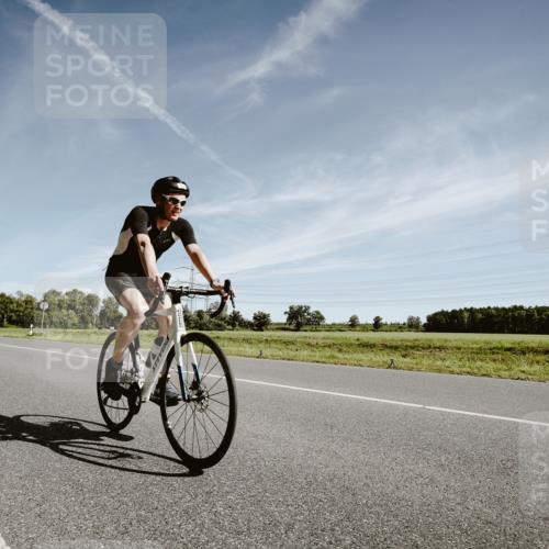 07.09.2025 - 19. Norderstedt Triathlon Michael Burmester http://msf.ph/oto/8851741 07.09.2025 11:26:29 Radfahren 306 meine-sportfotos.de