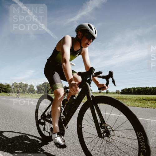 07.09.2025 - 19. Norderstedt Triathlon Michael Burmester http://msf.ph/oto/8851765 07.09.2025 11:26:52 Radfahren 1180, 1188 meine-sportfotos.de