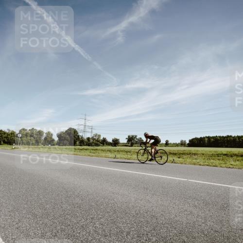 07.09.2025 - 19. Norderstedt Triathlon Michael Burmester http://msf.ph/oto/8851775 07.09.2025 11:27:03 Radfahren 238, 1160, 1253 meine-sportfotos.de