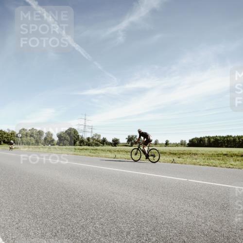 07.09.2025 - 19. Norderstedt Triathlon Michael Burmester http://msf.ph/oto/8851782 07.09.2025 11:27:05 Radfahren 229, 1160, 1171, 1253 meine-sportfotos.de