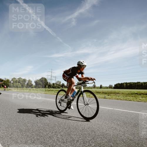 07.09.2025 - 19. Norderstedt Triathlon Michael Burmester http://msf.ph/oto/8851792 07.09.2025 11:27:10 Radfahren 229, 1171, 1390 meine-sportfotos.de