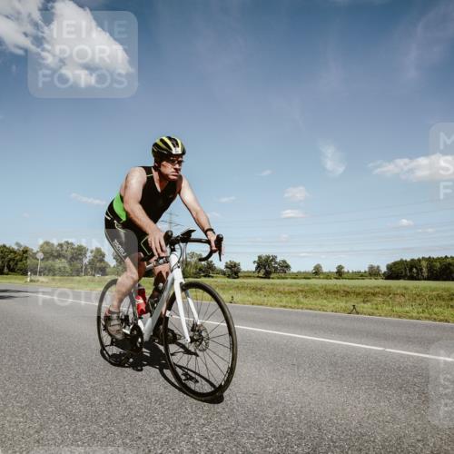07.09.2025 - 19. Norderstedt Triathlon Michael Burmester http://msf.ph/oto/8851794 07.09.2025 14:29:08 Radfahren 364, 373, 391, 463, 1467 meine-sportfotos.de