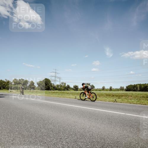 07.09.2025 - 19. Norderstedt Triathlon Michael Burmester http://msf.ph/oto/8851804 07.09.2025 14:29:10 Radfahren 373, 391, 463, 1467 meine-sportfotos.de