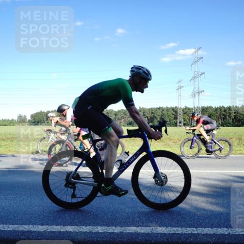 07.09.2025 - 19. Norderstedt Triathlon Michael Burmester http://msf.ph/oto/8851827 07.09.2025 15:46:18 Radfahren 933, 1458, 1494 meine-sportfotos.de