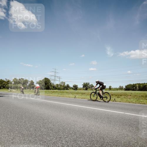 07.09.2025 - 19. Norderstedt Triathlon Michael Burmester http://msf.ph/oto/8851833 07.09.2025 14:29:30 Radfahren 1031 meine-sportfotos.de