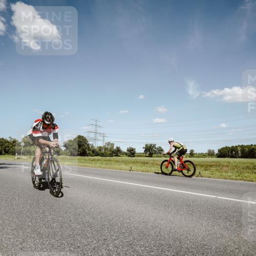 07.09.2025 - 19. Norderstedt Triathlon Michael Burmester http://msf.ph/oto/8851851 07.09.2025 14:29:42 Radfahren 427, 876 meine-sportfotos.de