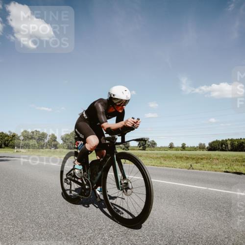 07.09.2025 - 19. Norderstedt Triathlon Michael Burmester http://msf.ph/oto/8851865 07.09.2025 14:29:50 Radfahren 1414 meine-sportfotos.de