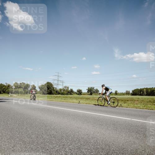 07.09.2025 - 19. Norderstedt Triathlon Michael Burmester http://msf.ph/oto/8851869 07.09.2025 14:29:51 Radfahren 1414 meine-sportfotos.de