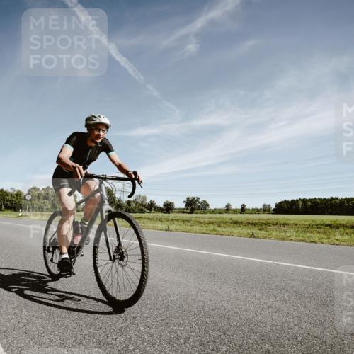 07.09.2025 - 19. Norderstedt Triathlon Michael Burmester http://msf.ph/oto/8851888 07.09.2025 11:27:52 Radfahren 1168, 1301 meine-sportfotos.de