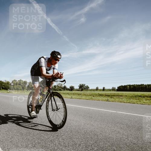 07.09.2025 - 19. Norderstedt Triathlon Michael Burmester http://msf.ph/oto/8851899 07.09.2025 11:27:59 Radfahren 296, 1279 meine-sportfotos.de