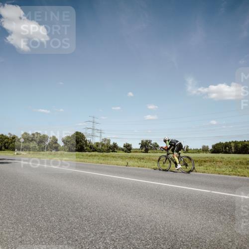 07.09.2025 - 19. Norderstedt Triathlon Michael Burmester http://msf.ph/oto/8851901 07.09.2025 14:30:09 Radfahren 400 meine-sportfotos.de