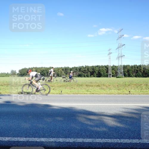 07.09.2025 - 19. Norderstedt Triathlon Michael Burmester http://msf.ph/oto/8851926 07.09.2025 15:47:29 Radfahren 464, 529 meine-sportfotos.de