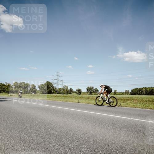 07.09.2025 - 19. Norderstedt Triathlon Michael Burmester http://msf.ph/oto/8851942 07.09.2025 14:30:37 Radfahren 1483 meine-sportfotos.de